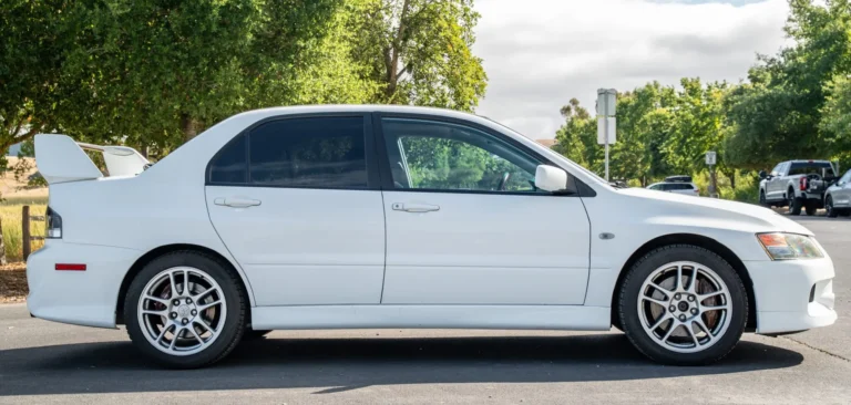 Mitsubishi Lancer Evolution IX